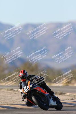 media/Dec-07-2025-CVMA (Sun) [[3e7d2de5dc]]/Race 12- Formula 40 MW and LW/